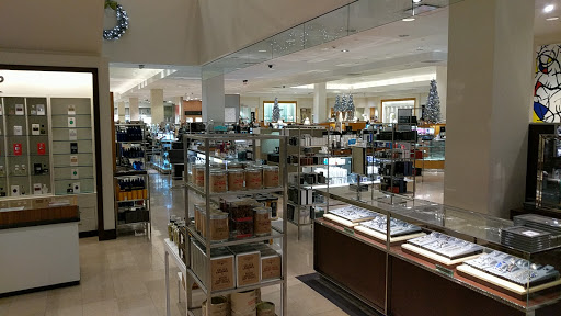 Clothing Store «Neiman Marcus», reviews and photos, 1200 Morris Turnpike, Short Hills, NJ 07078, USA