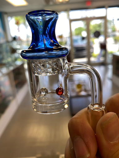 Tobacco Shop «J&J Smoke Shop», reviews and photos, 4520 Hallandale Beach Blvd, Pembroke Park, FL 33023, USA