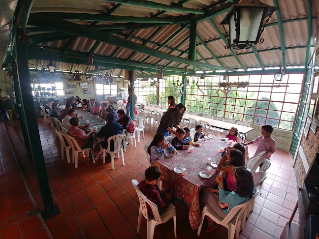 Opinii despre Quinta Campestre La Merced în Azogues - Restaurante