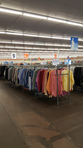 Thrift Store «Southern & Val Vista Goodwill Retail Store & Donation Center», reviews and photos, 3655 E Southern Ave, Mesa, AZ 85206, USA