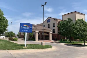 Baymont by Wyndham Pratt image