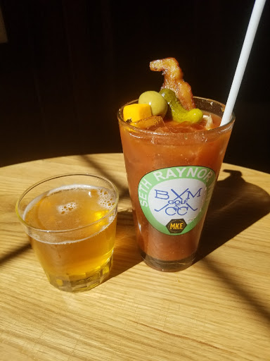 Private Golf Course «Blue Mound Golf and Country Club», reviews and photos, 10122 W North Ave, Wauwatosa, WI 53226, USA