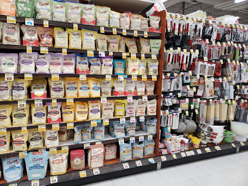 Grocery Store «ShopRite of Greenwich», reviews and photos, 1207 US-22, Phillipsburg, NJ 08865, USA