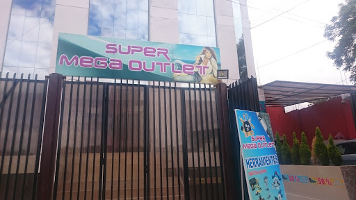 Stores to buy women's parka Cochabamba