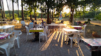 Atmosphère du Restaurant Le Snack Landais à Sainte-Eulalie-en-Born - n°8