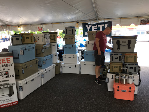 Appliance Store «P.C. Richard & Son», reviews and photos, 701 Sunrise Hwy, Bellmore, NY 11710, USA