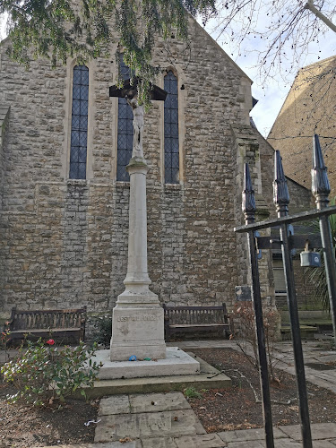 Comments and reviews of St Silas Church garden