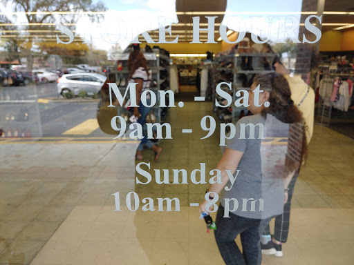 Thrift Store «Goodwill Donation Xpress», reviews and photos, 7800 South US Highway 17/92 #164, Casselberry, FL 32730, USA