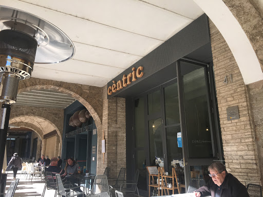 Información y opiniones sobre Cèntric Banyoles de Bañolas