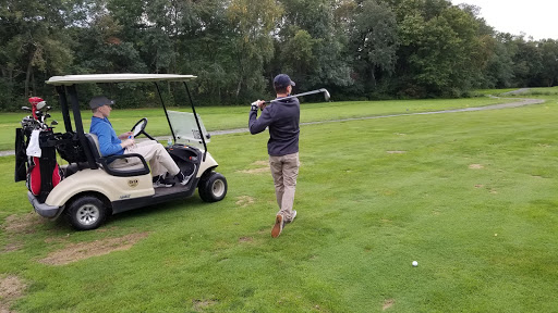 Public Golf Course «Sandy Burr Country Club», reviews and photos, 103 Cochituate Rd, Wayland, MA 01778, USA