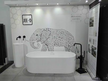 Ferreiras Tile + Bathroom