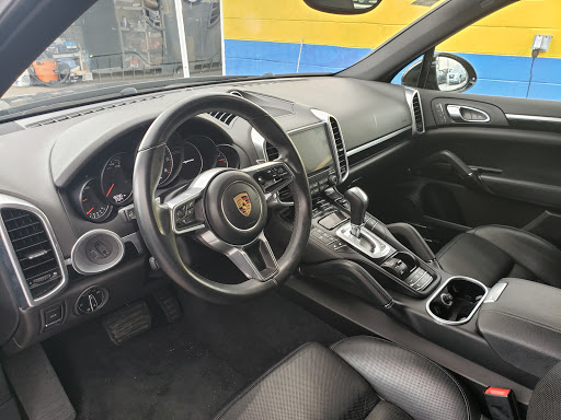 Car Repair and Maintenance «A & D Automotive Center», reviews and photos, 1127 E Twiggs St, Tampa, FL 33602, USA