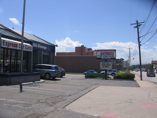 Oil Change Service «Express Car Care of Denver», reviews and photos, 4200 E Evans Ave, Denver, CO 80222, USA