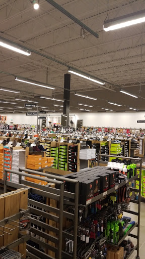 Shoe Store «DSW Designer Shoe Warehouse», reviews and photos, 10060 Reisterstown Rd, Owings Mills, MD 21117, USA
