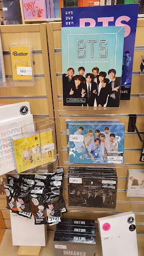 Comic Book Store «Newbury Comics», reviews and photos, 194 Buckland Hills Dr, Manchester, CT 06042, USA