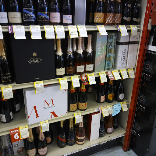 Wine Store «Total Wine & More», reviews and photos, 10036 Robious Rd, Richmond, VA 23235, USA