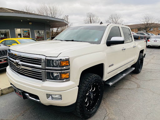 Car Dealer «Midwest Motors», reviews and photos, 7715 W 10th St, Indianapolis, IN 46214, USA