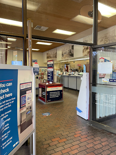 Post Office «United States Postal Service», reviews and photos, 1133 Camelback St, Newport Beach, CA 92658, USA