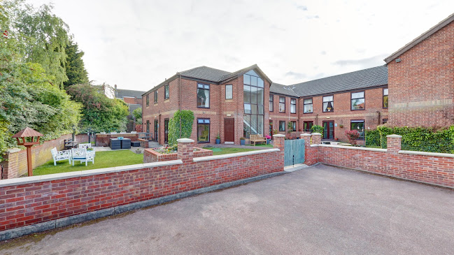 Reviews of Alexandra House Care Home in Nottingham - Retirement home