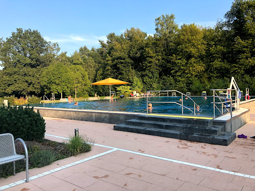 Felsland Badeparadies à Dahn