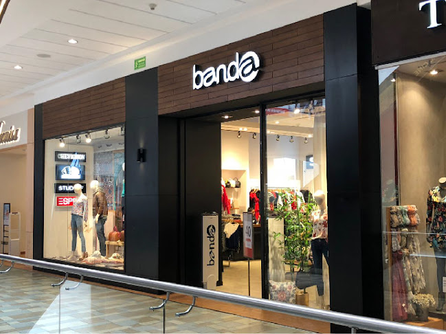 Opiniones de Almacenes Banda Centro Comercial Condado Shopping local 326 en Quito - Tienda de ropa
