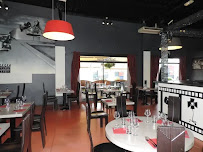Atmosphère du Restaurant italien Anfiteatro à Gond-Pontouvre - n°8