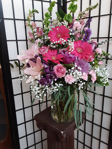 Florist «ROWLETT FLORIST & GIFTS», reviews and photos, 513 W State St, Garland, TX 75040, USA