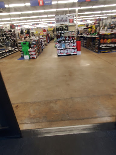 Hardware Store «Harbor Freight Tools», reviews and photos, 3814 S Orlando Dr, Sanford, FL 32773, USA