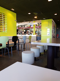 Atmosphère du Restauration rapide McDonald's à Villebon-sur-Yvette - n°18