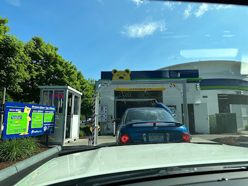 Brown Bear Car Wash en Redmond