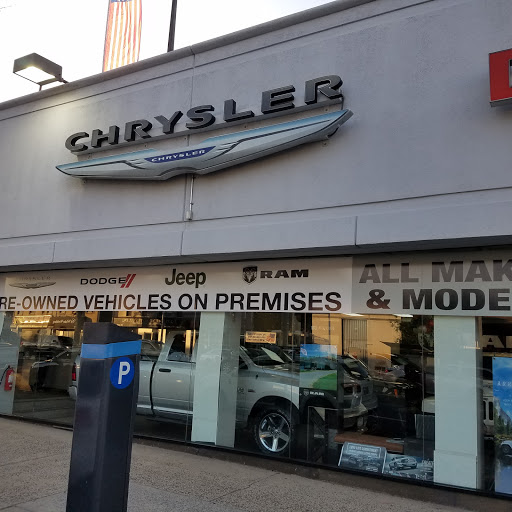 Car Dealer «Bayside Chrysler Jeep Dodge», reviews and photos, 21219 Northern Blvd, Bayside, NY 11361, USA