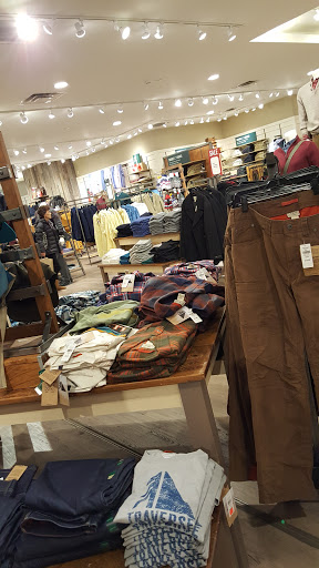 Clothing Store «L.L. Bean», reviews and photos, 8095 Tysons Corner Center, McLean, VA 22102, USA