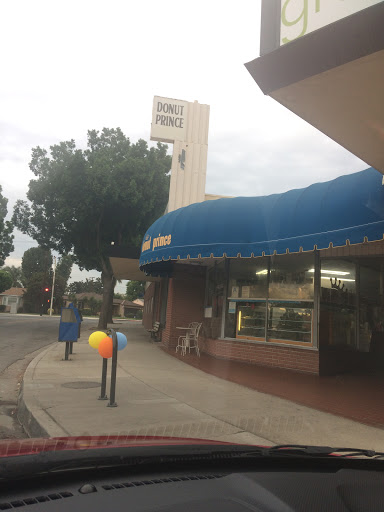 Donut Shop «Donut Prince», reviews and photos, 407 Irving Dr, Burbank, CA 91504, USA