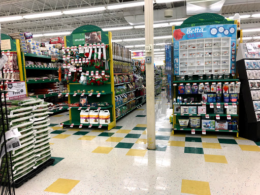 Pet Supply Store «Pet Supplies Plus», reviews and photos, 5092 Mayfield Rd, Lyndhurst, OH 44124, USA