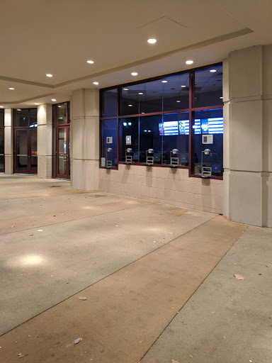 Movie Theater «Regal Cinemas Harbour View Grande 16», reviews and photos, 5860 Harbour View Blvd, Suffolk, VA 23435, USA