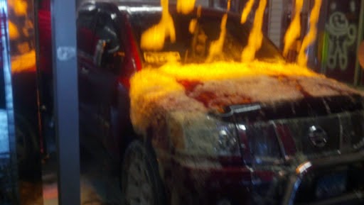 Car Wash «Splash Car Wash and Oil Change», reviews and photos, 2 Boston Post Rd, West Haven, CT 06516, USA