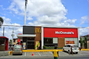 McDonald's San Isidro image