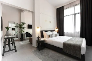 The Mood Luxury Rooms image