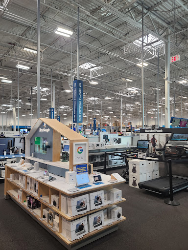 Shopping Mall «Hastings Village», reviews and photos, E Foothill Blvd, Pasadena, CA 91107, USA