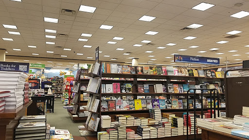 Book Store «Barnes & Noble», reviews and photos, 4478 Electric Rd, Roanoke, VA 24018, USA