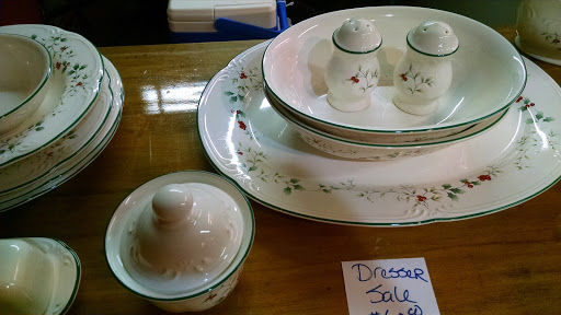 Consignment Shop «Baker Street Curiosity Shop», reviews and photos, 6780 Market St, Wilmington, NC 28405, USA