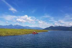 Lake Yojoa image