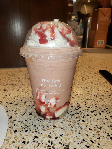 Coffee Shop «Starbucks», reviews and photos, 2751 N Mayfair Rd A, Wauwatosa, WI 53222, USA