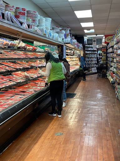 Grocery Store «Maywood Market Place», reviews and photos, 78 W Pleasant Ave, Maywood, NJ 07607, USA