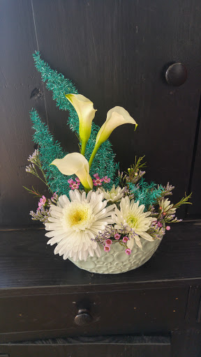 Florist «Platform 322», reviews and photos, 322 W Main St, Lexington, IL 61753, USA