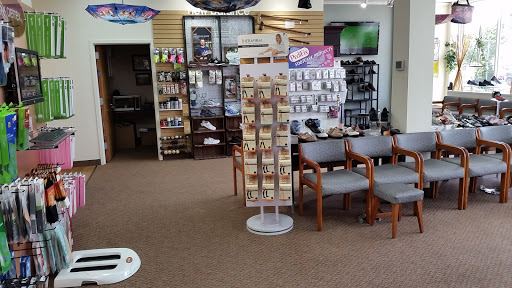 Shoe Store «Turnpike Comfort Footwear», reviews and photos, 184-20 Union Tpke, Fresh Meadows, NY 11366, USA