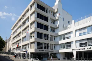 Hospital Suisse De Paris image