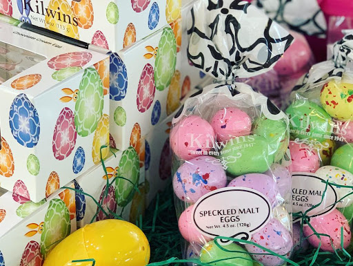 Ice Cream Shop «Kilwins Minocqua- Chocolates, Fudge and Ice Cream», reviews and photos, 320 Oneida St, Minocqua, WI 54548, USA