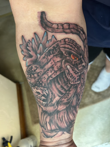 Explore couple his and her tattoo ideas, creative tattoo ideas in Pittsburgh, available at The Pittsburgh Tattoo Studio