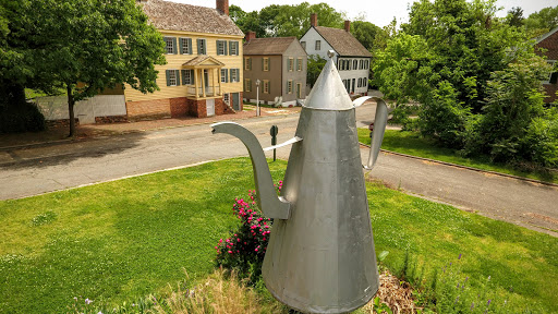 Tourist Attraction «Big Coffee Pot (Landmark)», reviews and photos, Old Salem Rd, Winston-Salem, NC 27101, USA